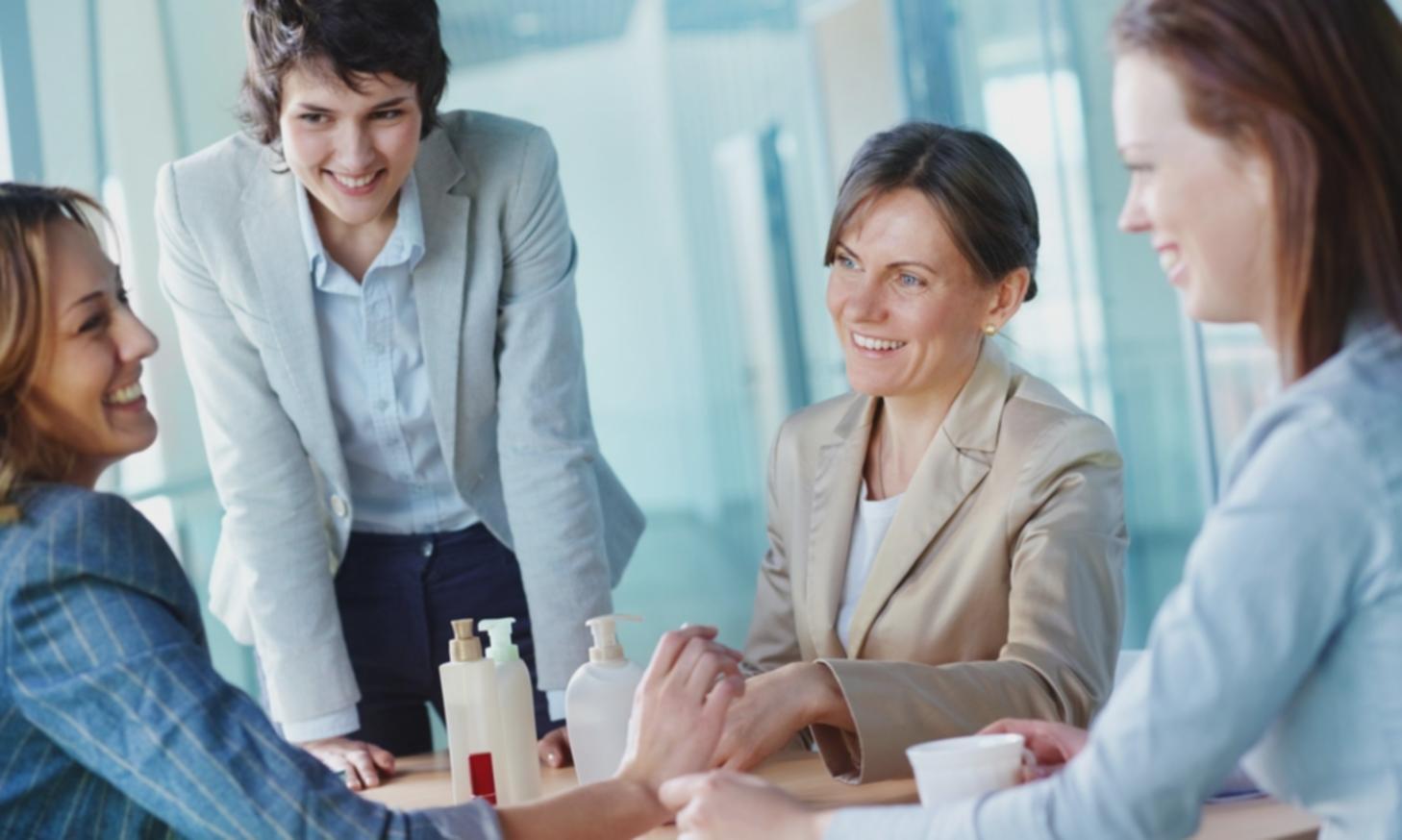 Espace de travail moderne pour la gestion financière